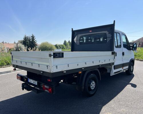 Iveco Daily 2.3d 16V 85kw, valník , 7 míst