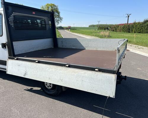 Iveco Daily 2.3d 16V 85kw, valník , 7 míst