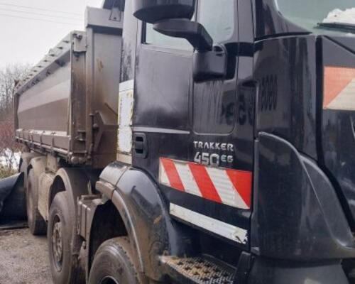 IVECO Trakker 450