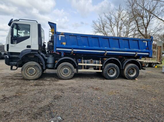 IVECO TRAKKER 450 E6 8x8