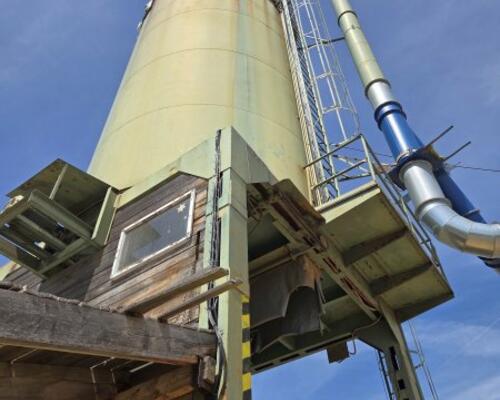 _JINÉ (CZ) DŘEVO TRUST