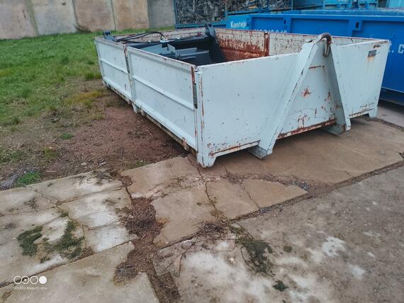 kontejner valníkový