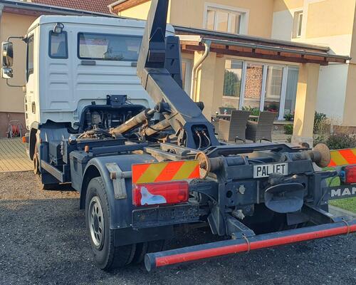 MAN 12.210 nosič kontejneru