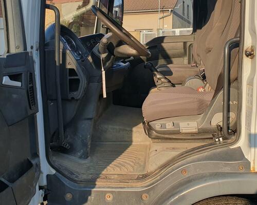 MAN 12.210 nosič kontejneru