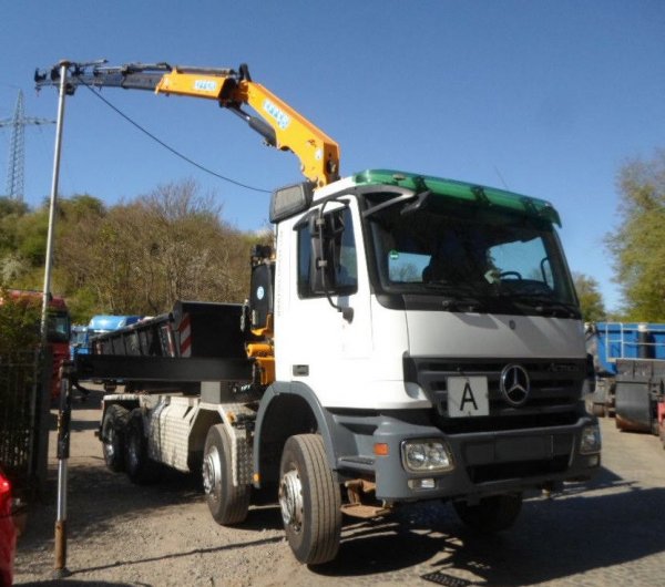 Mercedes 3246 K + Effer 150 5S