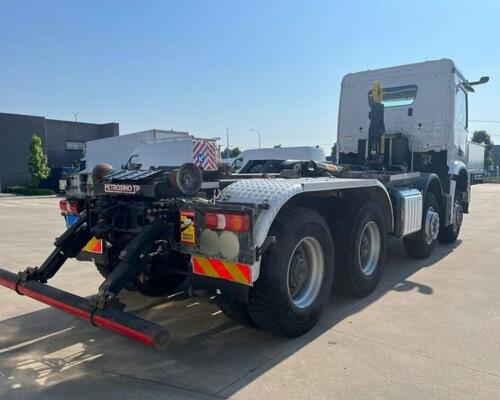 Mercedes Arocs 3251