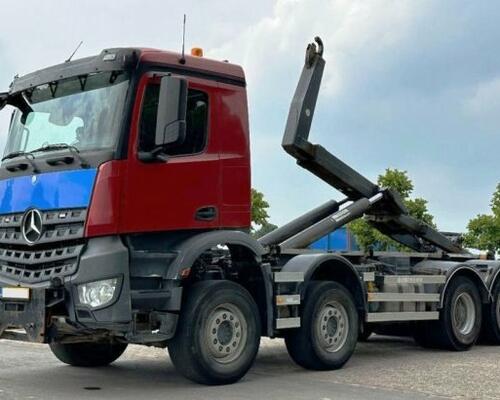 Mercedes Arocs 3740
