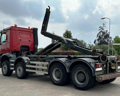 Mercedes Arocs 3740