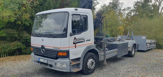 Mercedes Atego 1517 nosič kontejneru s hydraulickou rukou Mercedes Atego 1517 nosič kontejneru s hydraulickou rukou