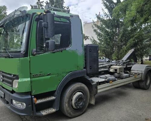 Mercedes Atego 1529 +(CZ) CTS Lift