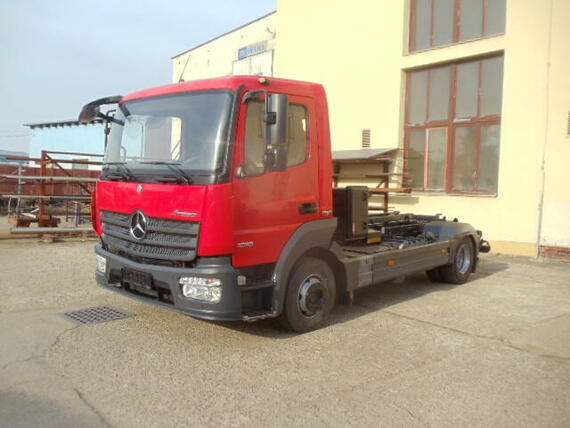 Mercedes-Benz Atego 1018 - nosič kontejnerů