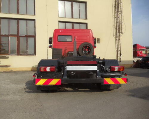 Mercedes-Benz Atego 1018 - nosič kontejnerů