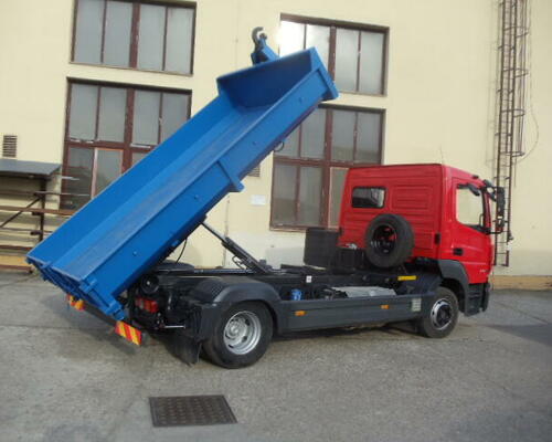 Mercedes-Benz Atego 1018 - nosič kontejnerů