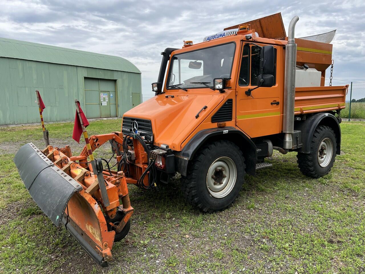 MERCEDES  BENZ UNIMOG U 90 TURBO+SYPAČ
