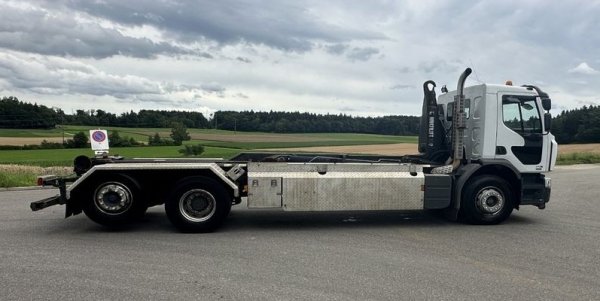 Renault Lander