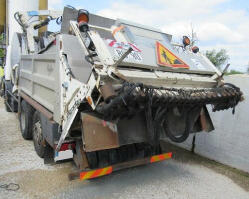 Scania P94 +Secmair
