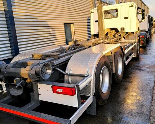 Scania P 360