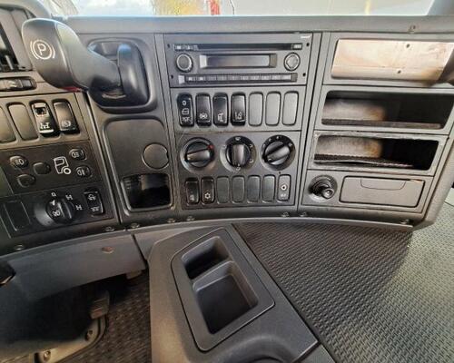 Scania P 360