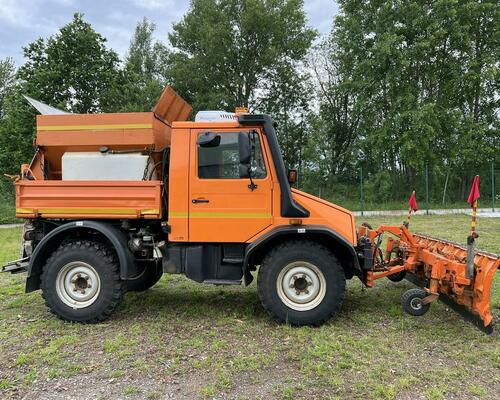 SKLÁPĚČ MERCEDES BENZ UNIMOG U 90 TURBO+SYPAČ