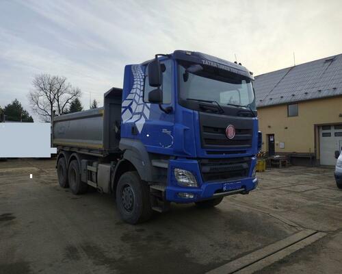 Tatra Phoenix 6x6 třístranný sklápěč