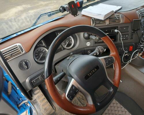 Tatra Phoenix 6x6 třístranný sklápěč