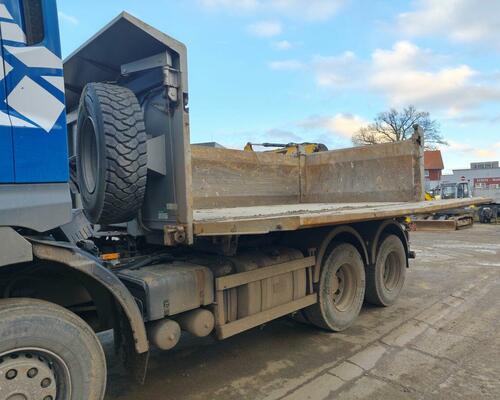 Tatra Phoenix 6x6 třístranný sklápěč