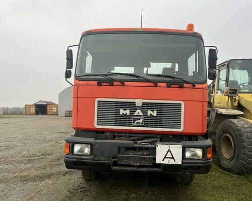 Třístranný sklápěč  MAN F 08 6x4 MEILLER KIPPER