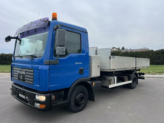 Třístranný sklápěč MAN TGL 8-210ps/pouze 106tis.km