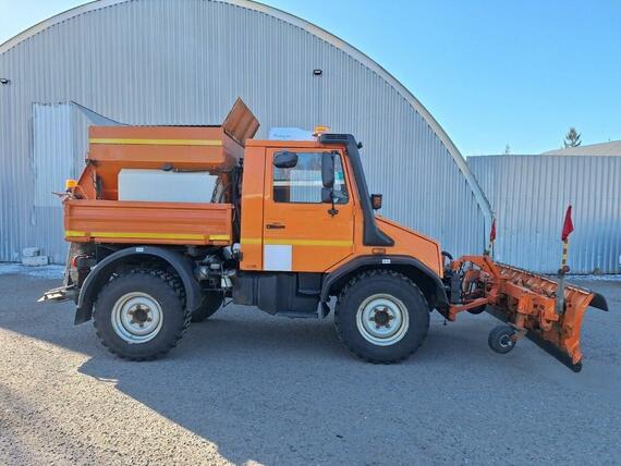 Třístranný sklápěč MERCEDES BENZ UNIMOG U 90 TURBO+SYPAČ A RADLICE