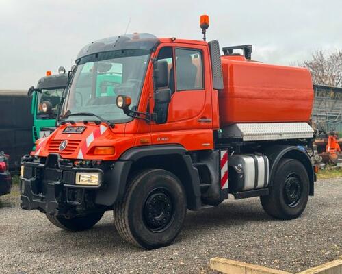 UNIMOG U 400