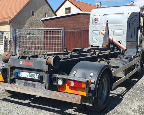 Volvo FL 240 Hákový nosič kontejnerů