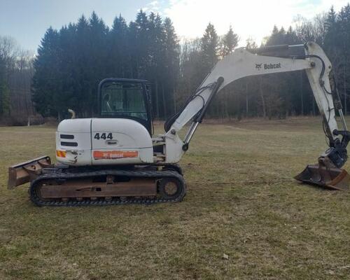 Bobcat 444