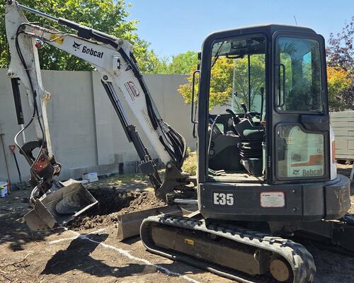 Bobcat E35