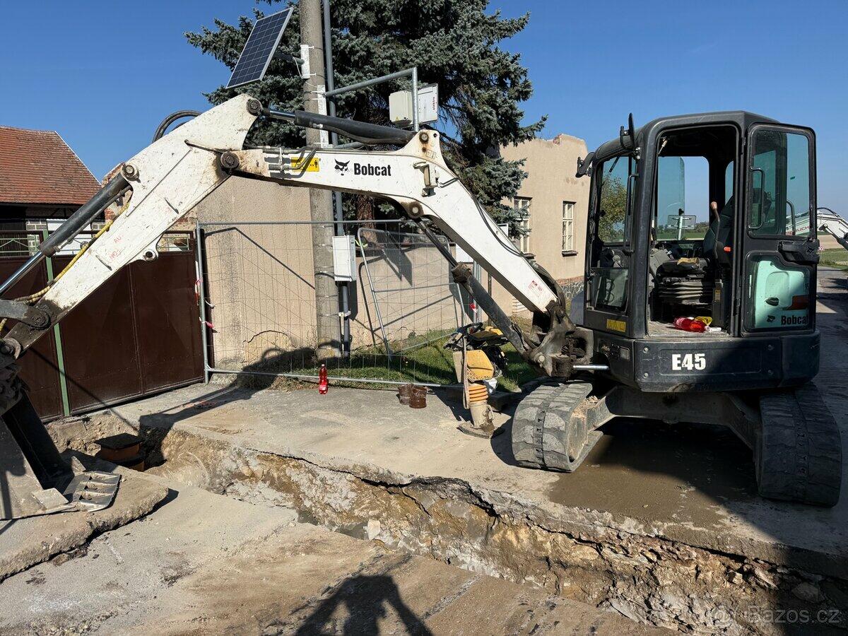 Bobcat E45