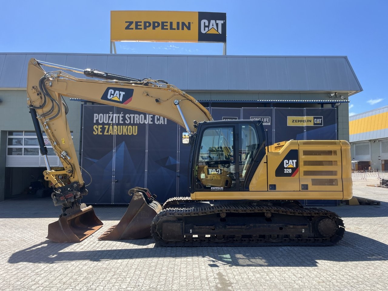 Caterpillar 320