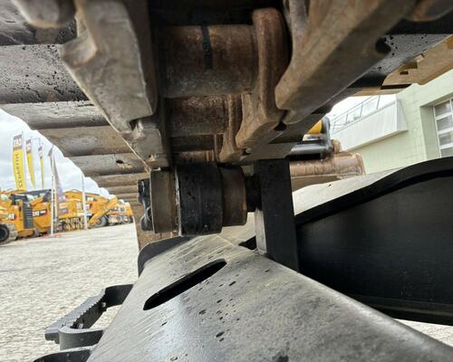 Caterpillar 326