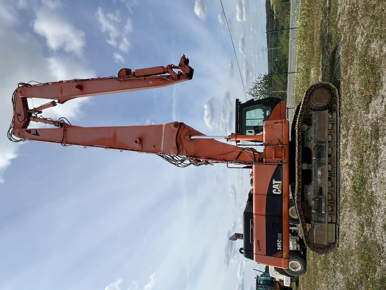 DEMOLIČNÍ RÝPADLO CATERPILLAR TH407C 4x4