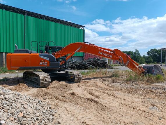 HITACHI ZX210LC-7-MN