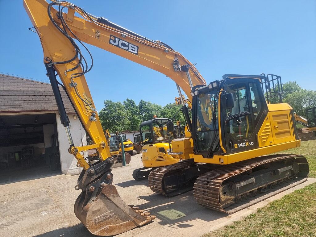 JCB 140X 2020 - original 3400mth, 3 okruhy