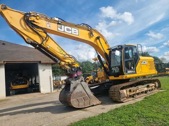 JCB 220X LC 2018 - original 1950mth včetně rotační hlavy (bez filtru DPF)