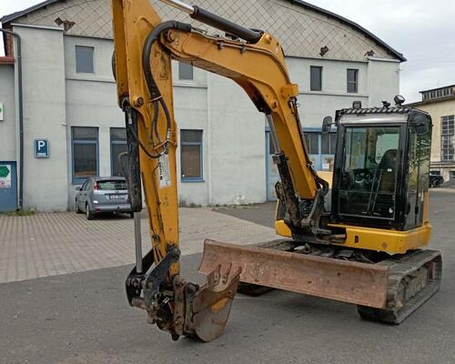 JCB 86C-1