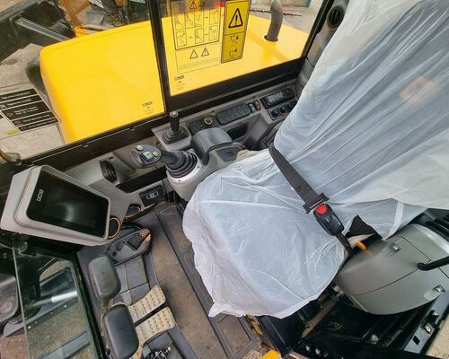 JCB 86C-2 2022 800mth - TOP stav