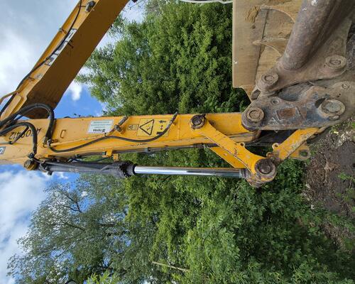 JCB JS130 PÁSOVÉ RYPADLO