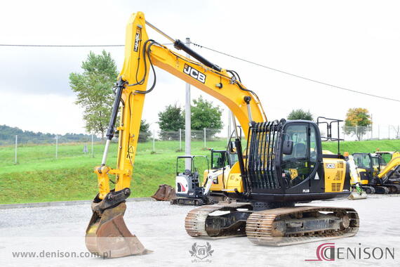 JCB JS131 LC+