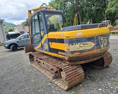 JCB JS 130 PÁSOVÝ BAGR