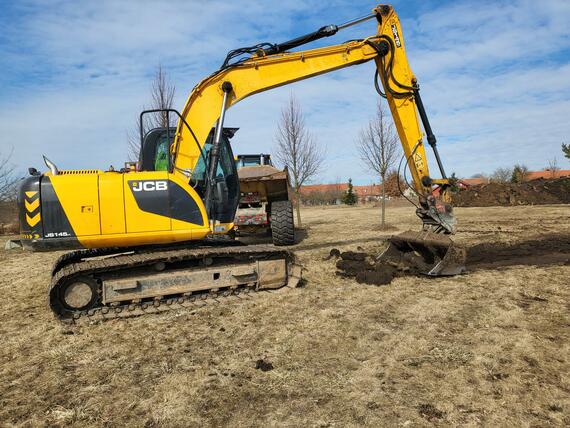 JCB JS 145