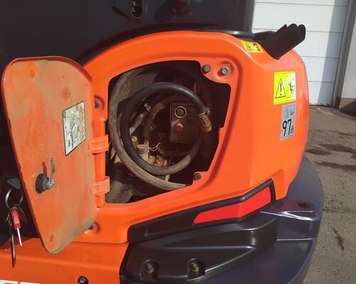 Kubota Kx057-4 klimatizace