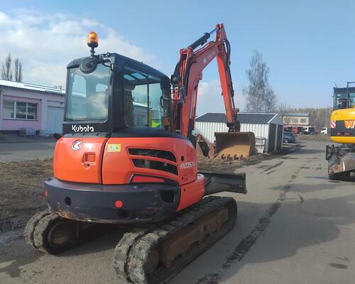 Kubota Kx057-4 klimatizace