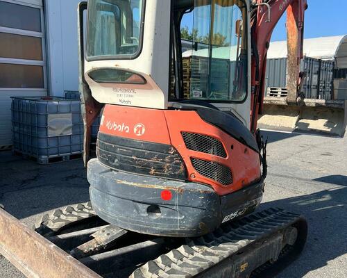 Kubota U25-3