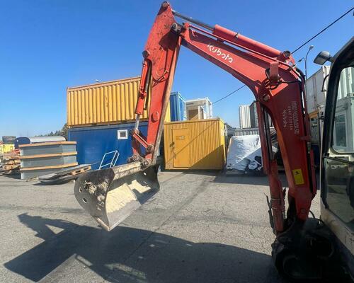 Kubota U25-3